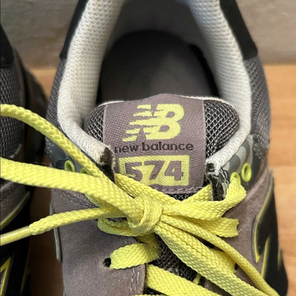 New Balance 574 Men's/womens Sneakers - Picture 5 of 6